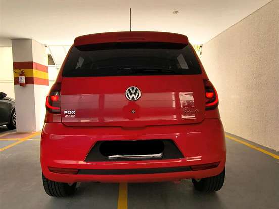VOLKSWAGEN-FOX-1.6 MI ROCK IN RIO 8V FLEX 4P MANUAL VOLKSWAGEN-FOX-2013