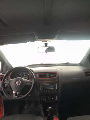 VOLKSWAGEN-FOX-2013