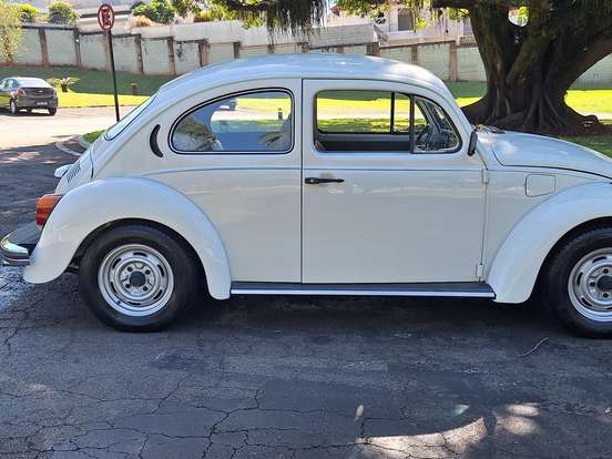 VOLKSWAGEN-FUSCA-1.6 8V GASOLINA 2P MANUAL VOLKSWAGEN-FUSCA-1985