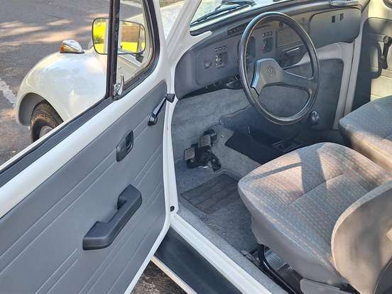 VOLKSWAGEN-FUSCA-1.6 8V GASOLINA 2P MANUAL VOLKSWAGEN-FUSCA-1985