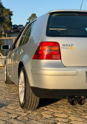 VOLKSWAGEN-GOLF-2000