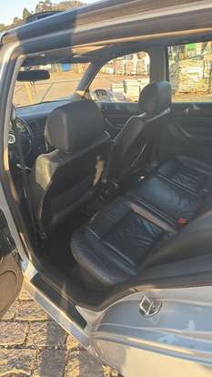 VOLKSWAGEN-GOLF-2000