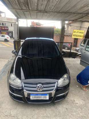 VOLKSWAGEN-JETTA-2010