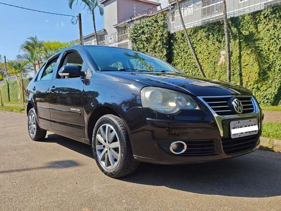 VOLKSWAGEN-POLO SEDAN-2009