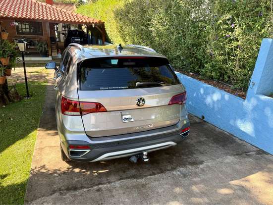 VOLKSWAGEN-TAOS-2023