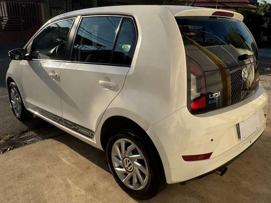 VOLKSWAGEN-UP-1.0 170 TSI TOTAL FLEX CONNECT 4P MANUAL VOLKSWAGEN-UP-2019