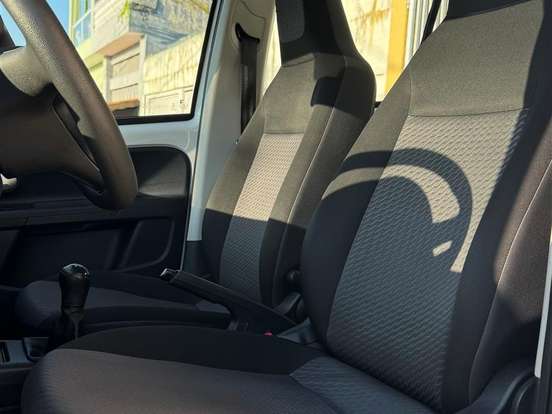 VOLKSWAGEN-UP-1.0 170 TSI TOTAL FLEX CONNECT 4P MANUAL VOLKSWAGEN-UP-2019