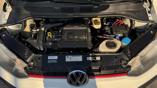 VOLKSWAGEN-UP-2019