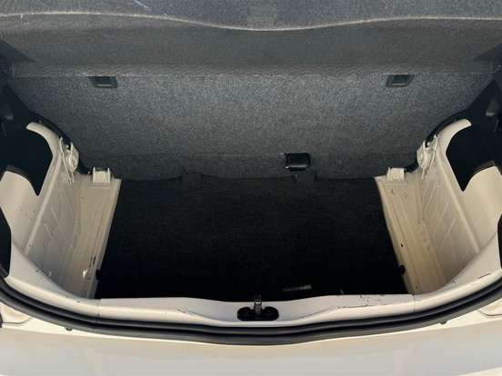 VOLKSWAGEN-UP-1.0 170 TSI TOTAL FLEX CONNECT 4P MANUAL VOLKSWAGEN-UP-2019