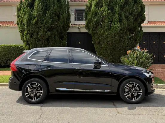 VOLVO-XC60-2.0 T8 HYBRID MOMENTUM AWD GEARTRONIC VOLVO-XC60-2020