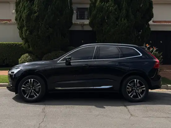 VOLVO-XC60-2.0 T8 HYBRID MOMENTUM AWD GEARTRONIC VOLVO-XC60-2020