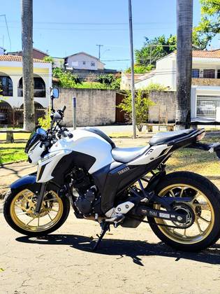 YAMAHA FZ25 FAZER CONNECTED ABS 