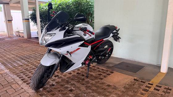 YAMAHA XJ6 F 