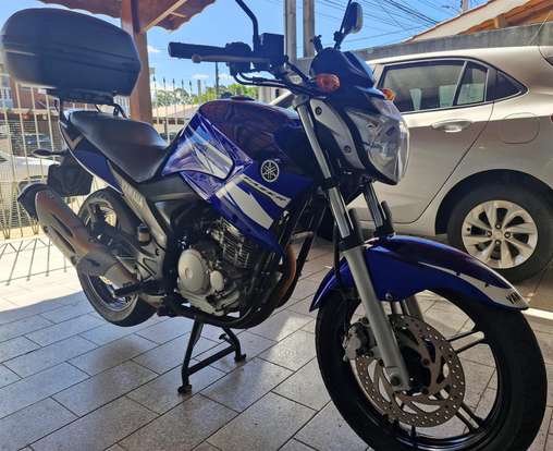 YAMAHA-YS 250 FAZER YAMAHA-YS 250 FAZER-2012