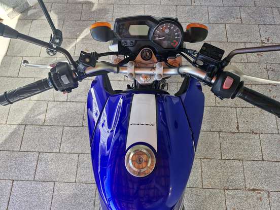 YAMAHA-YS 250 FAZER YAMAHA-YS 250 FAZER-2012