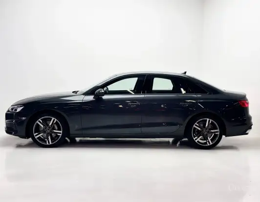 AUDI-A4-2022