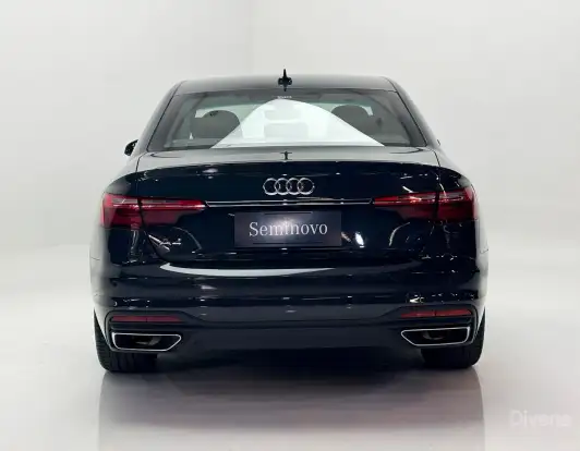 AUDI-A4-2022