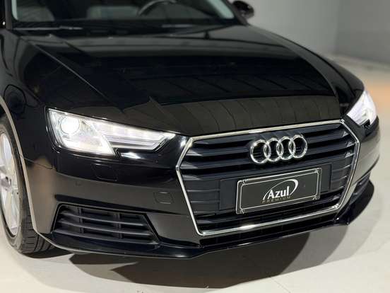AUDI-A4-2019