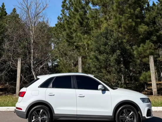 AUDI-Q3-1.4 TFSI AMBITION GASOLINA 4P S TRONIC AUDI-Q3-2015