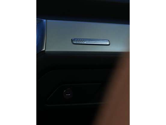AUDI-Q3-2020