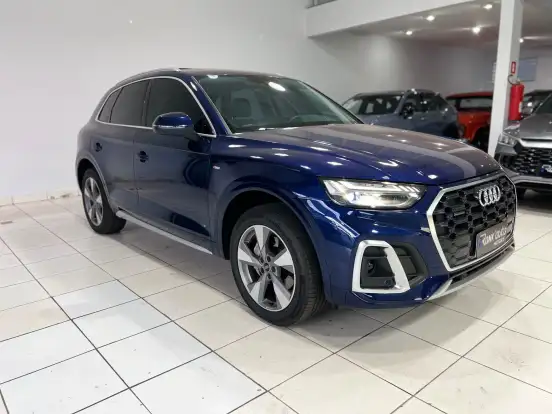 AUDI-Q5-2022
