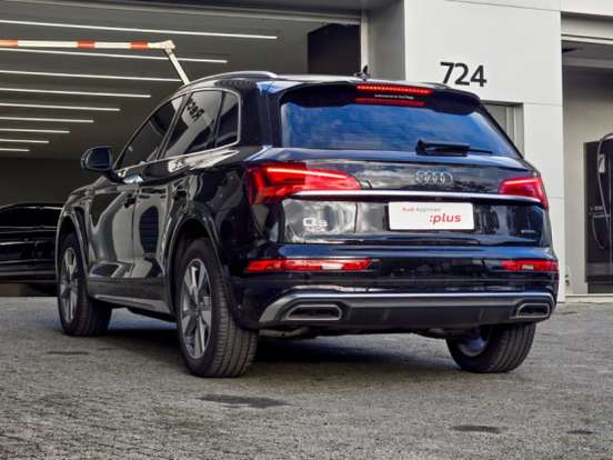 AUDI-Q5-2023