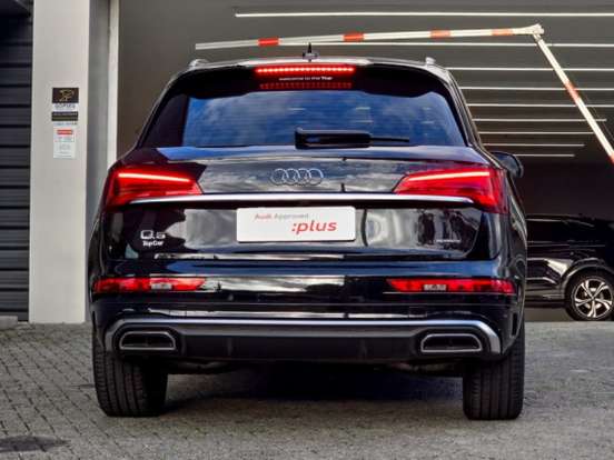 AUDI-Q5-2023
