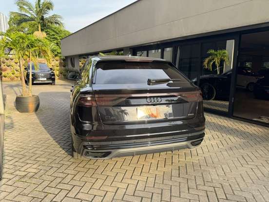 AUDI-Q8-3.0 TFSI GASOLINA PERFORMANCE QUATTRO TIPTRONIC AUDI-Q8-2021