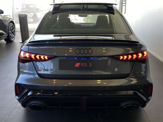 AUDI-RS3-2025