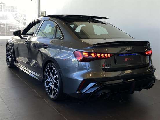 AUDI-RS3-2025
