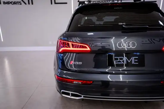 AUDI-SQ5-2018