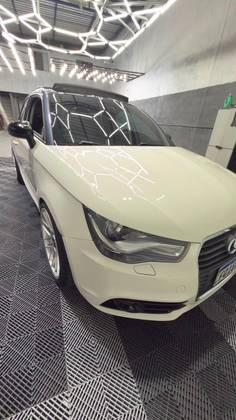 AUDI A1 1.4 TFSI ATTRACTION 16V 122CV GASOLINA 2P AUTOMÁTICO