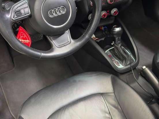 AUDI-A1-1.4 TFSI ATTRACTION 16V 122CV GASOLINA 2P AUTOMÁTICO AUDI-A1-2011