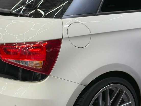 AUDI-A1-1.4 TFSI ATTRACTION 16V 122CV GASOLINA 2P AUTOMÁTICO AUDI-A1-2011