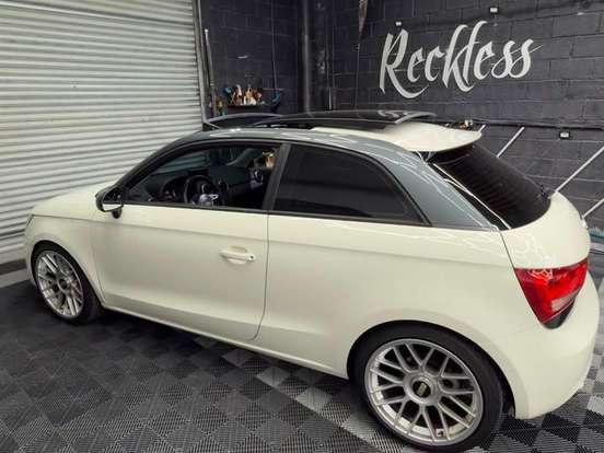 AUDI-A1-1.4 TFSI ATTRACTION 16V 122CV GASOLINA 2P AUTOMÁTICO AUDI-A1-2011