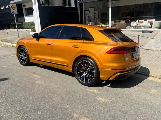 AUDI-Q8-3.0 TFSI GASOLINA PERFORMANCE BLACK QUATTRO TIPTRONIC AUDI-Q8-2020