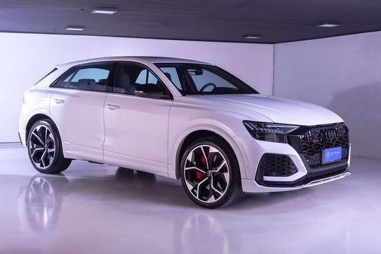 AUDI-RS Q8-2020