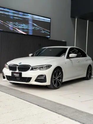 BMW 320i 2.0 16V TURBO GASOLINA M SPORT AUTOMÁTICO