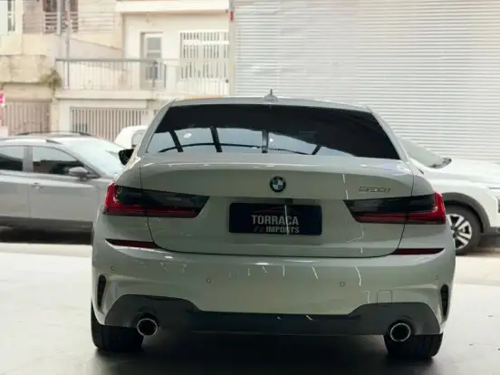 BMW-320i-2.0 16V TURBO GASOLINA M SPORT AUTOMÁTICO BMW-320i-2020