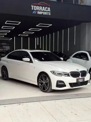 BMW-320i-2020