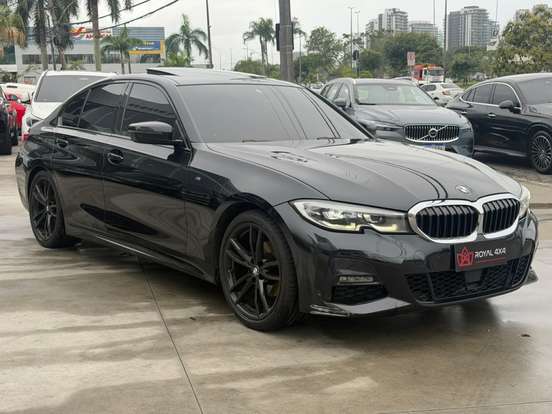BMW-320i-2020