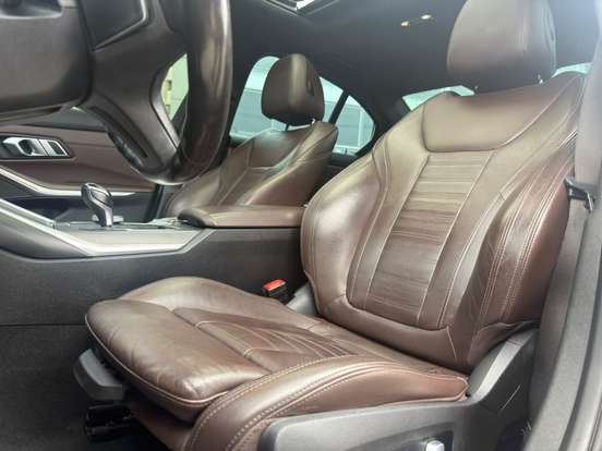 BMW-320i-2020