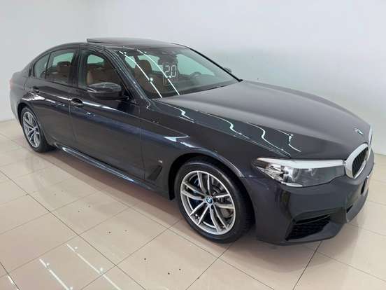 BMW-530e-2019