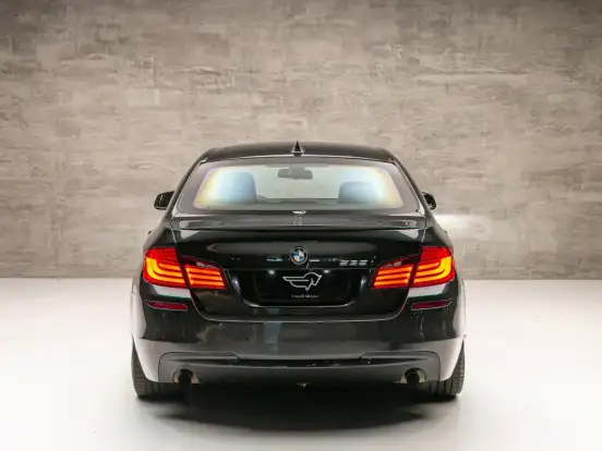 BMW-535i-3.0 SEDAN 6 CILINDROS 24V TURBO GASOLINA 4P AUTOMÁTICO BMW-535i-2011