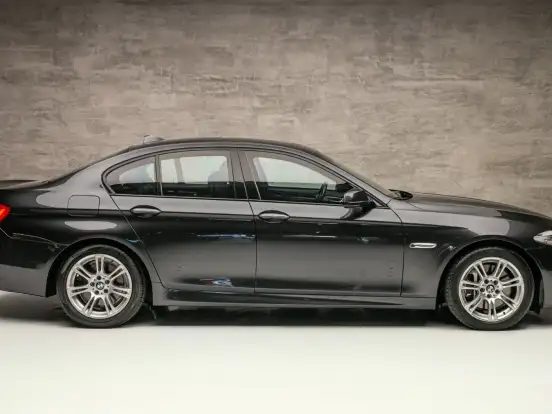 BMW-535i-3.0 SEDAN 6 CILINDROS 24V TURBO GASOLINA 4P AUTOMÁTICO BMW-535i-2011