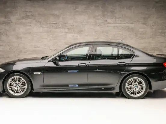 BMW-535i-3.0 SEDAN 6 CILINDROS 24V TURBO GASOLINA 4P AUTOMÁTICO BMW-535i-2011