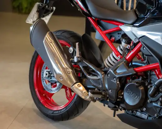 BMW-G 310 R-2024