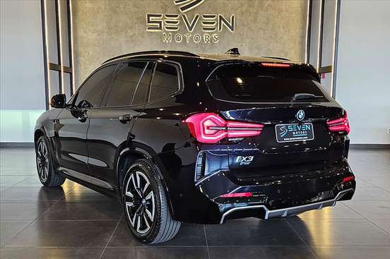 BMW-iX3-2022