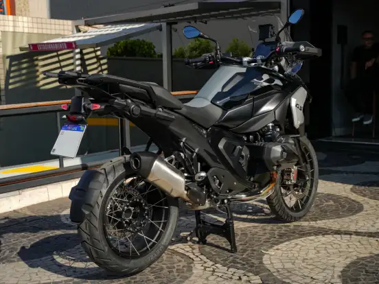 BMW-R 1300 GS TRIPLE BLACK BMW-R 1300 GS TRIPLE BLACK-2025