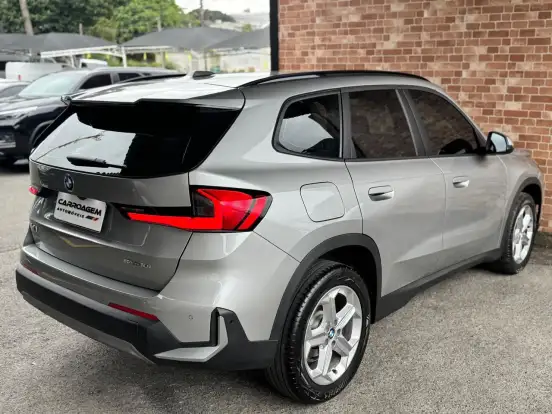 BMW-X1-2023